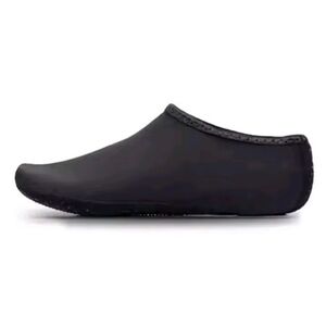 NEW Unisex Aquatic Black Sock Shoes